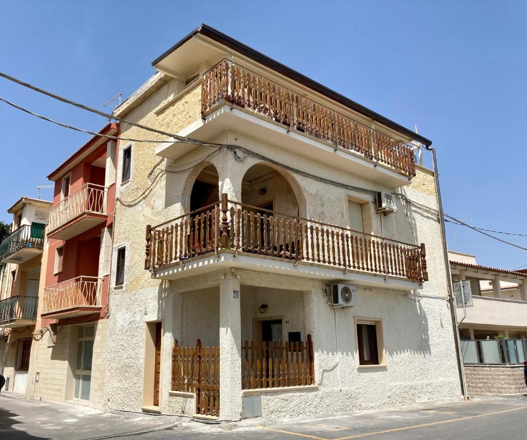 Noemi Holiday House Villa Agnone Bagni Exterior foto